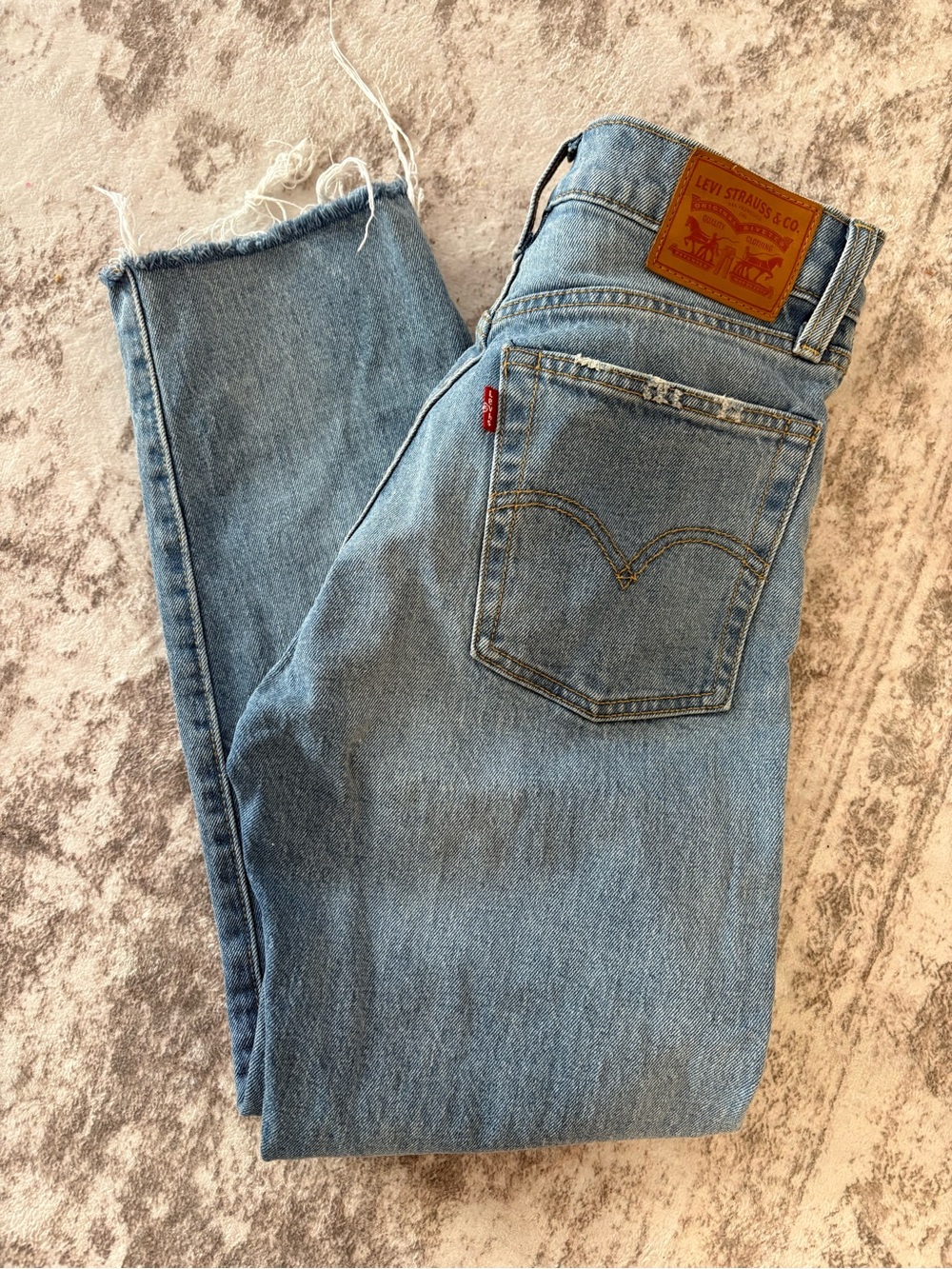 Levi's Women's Light Wash Straight Leg Jeans
